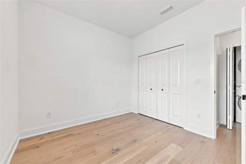 Touwnhouse à louer à Tampa, Floride: 4 chambres, 223.43 m2 № 2406876 - photo 20