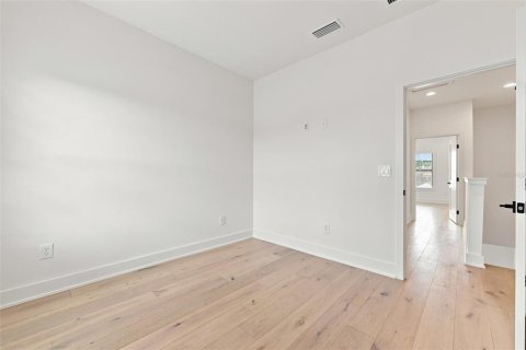 Touwnhouse à louer à Tampa, Floride: 4 chambres, 223.43 m2 № 2406876 - photo 17