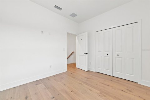 Touwnhouse à louer à Tampa, Floride: 4 chambres, 223.43 m2 № 2406876 - photo 18
