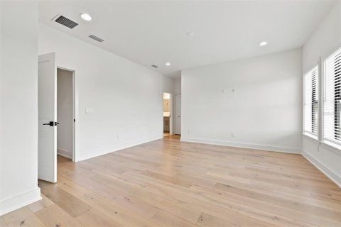 Touwnhouse à louer à Tampa, Floride: 4 chambres, 223.43 m2 № 2406876 - photo 25
