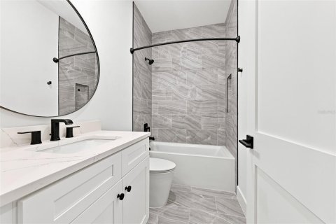 Touwnhouse à louer à Tampa, Floride: 4 chambres, 223.43 m2 № 2406876 - photo 29