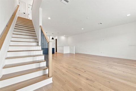 Touwnhouse à louer à Tampa, Floride: 4 chambres, 223.43 m2 № 2406876 - photo 11