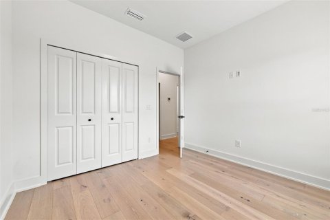 Touwnhouse à louer à Tampa, Floride: 4 chambres, 223.43 m2 № 2406876 - photo 21