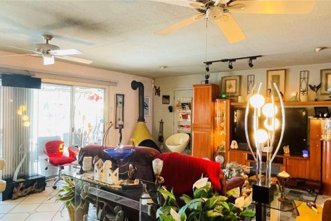 Casa en venta en Bradenton, Florida, 3 dormitorios, 173.45 m2 № 1742813 - foto 11