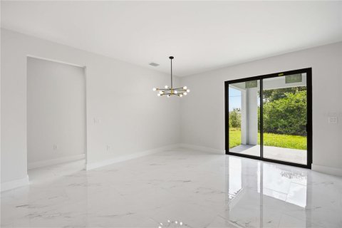 Villa ou maison à louer à Port Charlotte, Floride: 3 chambres, 121.52 m2 № 2308806 - photo 9