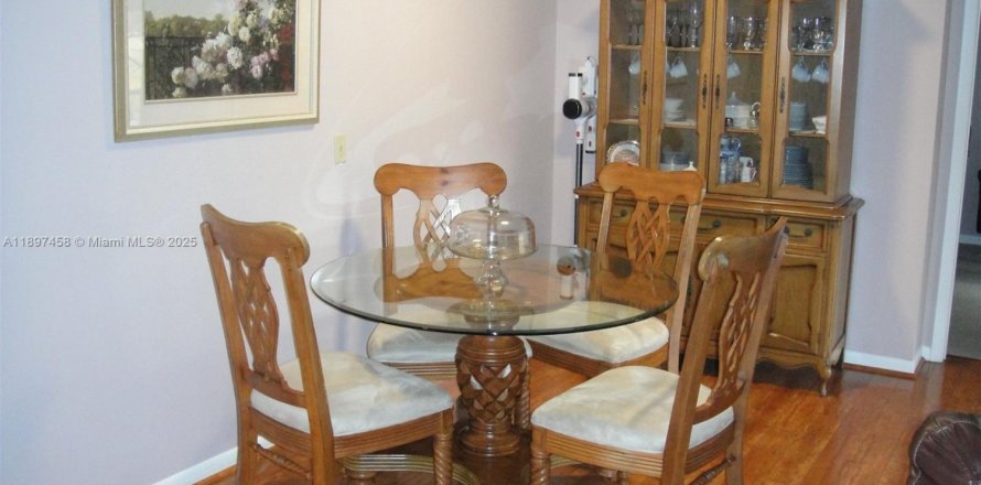 Condo in Plantation, Florida, 2 bedrooms  № 1949210