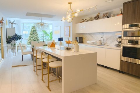 Copropriété à vendre à Miami, Floride: 3 chambres, 201.13 m2 № 1990446 - photo 12