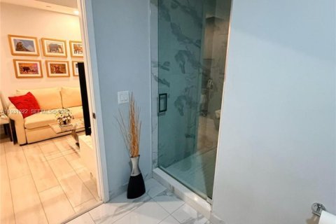 Copropriété à vendre à Miami, Floride: 3 chambres, 201.13 m2 № 1990446 - photo 16