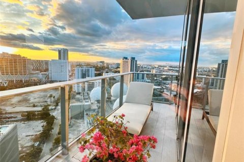 Copropriété à vendre à Miami, Floride: 3 chambres, 201.13 m2 № 1990446 - photo 25