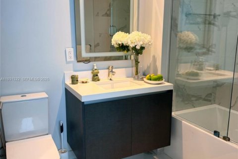 Copropriété à vendre à Miami, Floride: 3 chambres, 201.13 m2 № 1990446 - photo 28