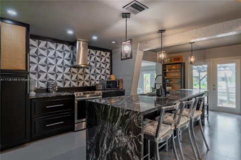 Villa ou maison à louer à Hollywood, Floride: 3 chambres, 152.73 m2 № 1977525 - photo 18