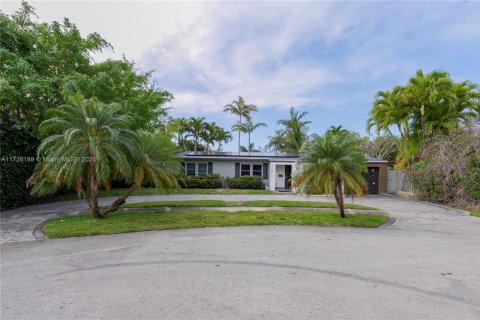 Villa ou maison à louer à Hollywood, Floride: 3 chambres, 152.73 m2 № 1977525 - photo 3