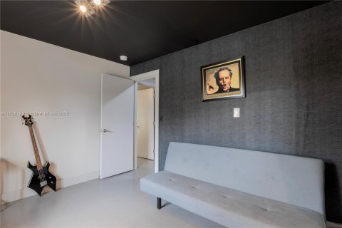 Villa ou maison à louer à Hollywood, Floride: 3 chambres, 152.73 m2 № 1977525 - photo 14