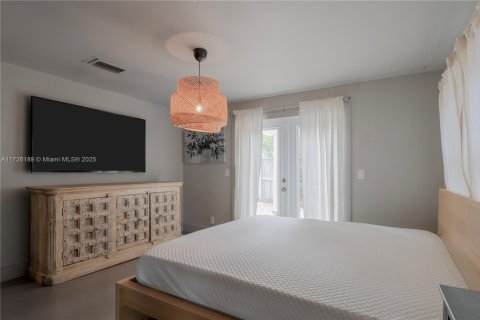 Villa ou maison à louer à Hollywood, Floride: 3 chambres, 152.73 m2 № 1977525 - photo 25