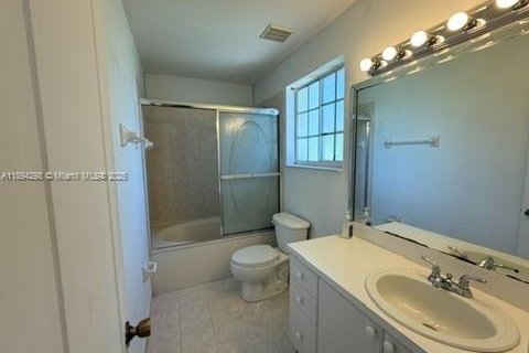 Снять в аренду виллу или дом в Майами, Флорида 3 спальни, 133.78м2, № 1946096 - фото 3