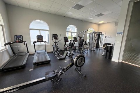 Снять в аренду виллу или дом в Майами, Флорида 3 спальни, 133.78м2, № 1946096 - фото 13