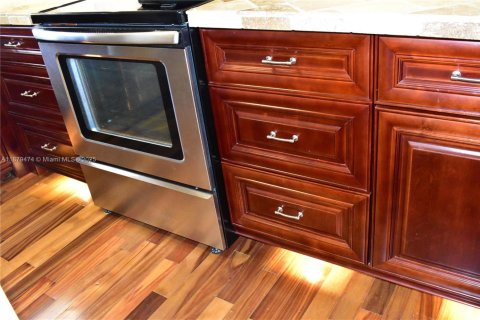 Copropriété à vendre à Sunrise, Floride: 1 chambre, 59.46 m2 № 1979046 - photo 7