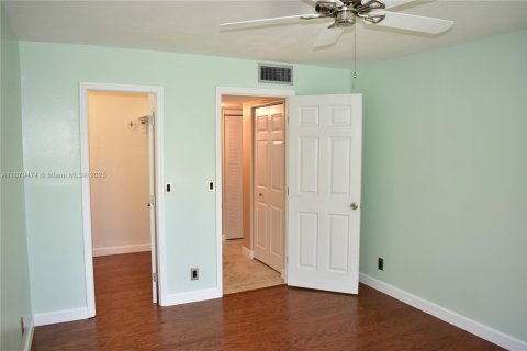 Copropriété à vendre à Sunrise, Floride: 1 chambre, 59.46 m2 № 1979046 - photo 30