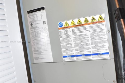 Copropriété à vendre à Sunrise, Floride: 1 chambre, 59.46 m2 № 1979046 - photo 3