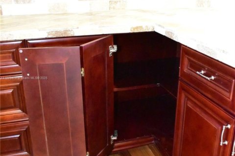 Copropriété à vendre à Sunrise, Floride: 1 chambre, 59.46 m2 № 1979046 - photo 15