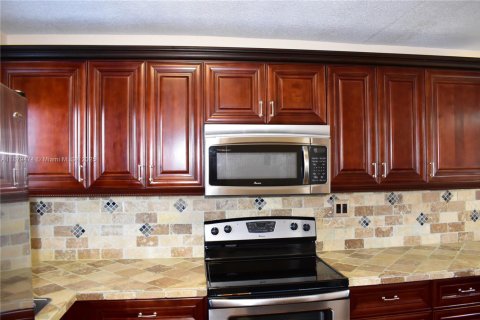 Copropriété à vendre à Sunrise, Floride: 1 chambre, 59.46 m2 № 1979046 - photo 8