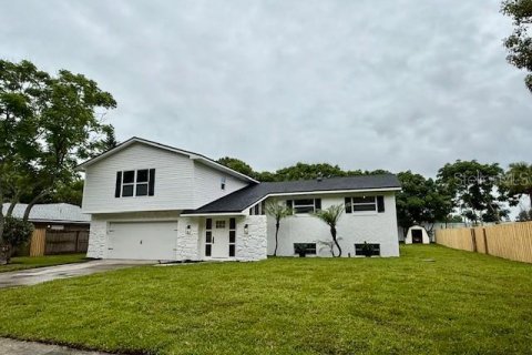 House in Orlando, Florida 4 bedrooms, 233.37 sq.m. № 1771745 - photo 3