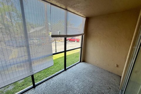 Condominio en alquiler en Sarasota, Florida, 2 dormitorios, 92.07 m2 № 1720403 - foto 14