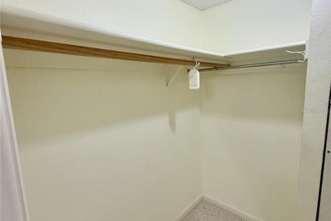 Снять в аренду кондоминиум в Сарасота, Флорида 6 комнат, 92.07м2, № 1720403 - фото 9
