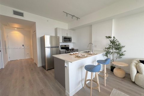 Apartment in Miami, Florida 1 bedroom, 66.98 sq.m. № 1937500 - photo 7