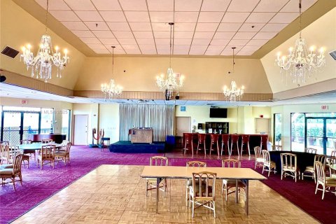 Снять в аренду квартиру в Окленд-Парк, Флорида 2 спальни, 85.47м2, № 1928826 - фото 13