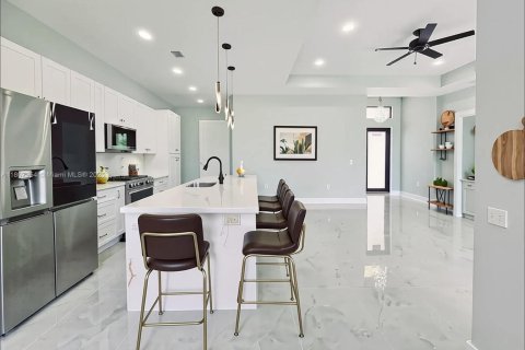 Casa en venta en Lehigh Acres, Florida, 4 dormitorios, 167.22 m2 № 1955877 - foto 15