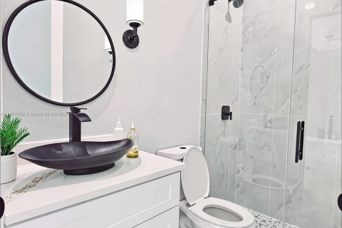 Casa en venta en Lehigh Acres, Florida, 4 dormitorios, 167.22 m2 № 1955877 - foto 10