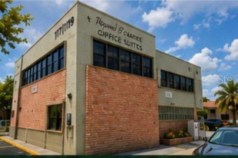 Commercial property in St. Lucie, Florida 510.96 sq.m. № 2239187 - photo 2