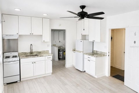Commercial property in St. Lucie, Florida 510.96 sq.m. № 2239187 - photo 5
