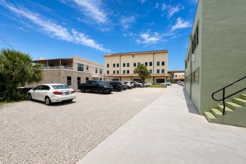 Commercial property in St. Lucie, Florida 510.96 sq.m. № 2239187 - photo 4