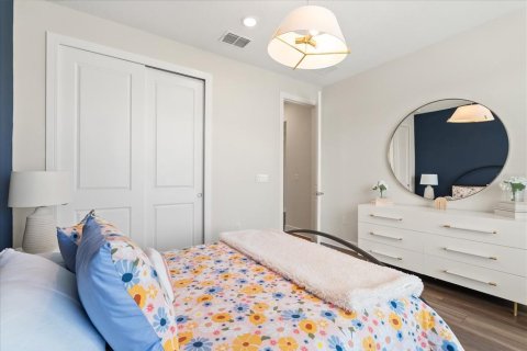 House in Winter Garden, Florida 5 bedrooms, 371.42 sq.m. № 2101839 - photo 19