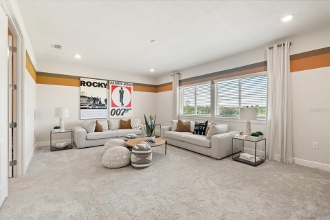 House in Winter Garden, Florida 5 bedrooms, 371.42 sq.m. № 2101839 - photo 12