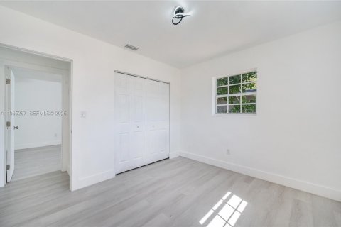 Villa ou maison à vendre à Miami Gardens, Floride: 4 chambres, 135.64 m2 № 2080278 - photo 20