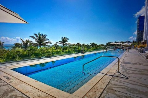 Condominio en venta en Miami Beach, Florida, 70.61 m2 № 1818380 - foto 2