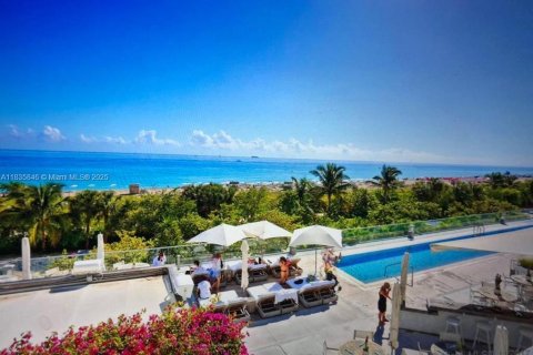 Condominio en venta en Miami Beach, Florida, 70.61 m2 № 1818380 - foto 8