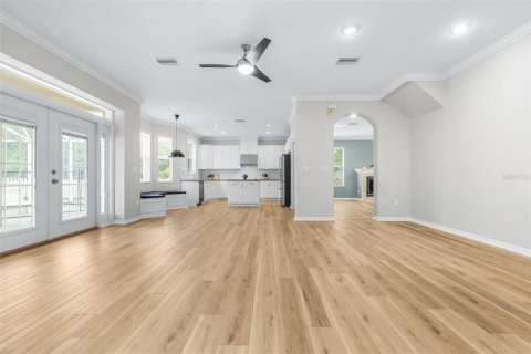 Casa en venta en Wesley Chapel, Florida, 5 dormitorios, 267.47 m2 № 2384080 - foto 10