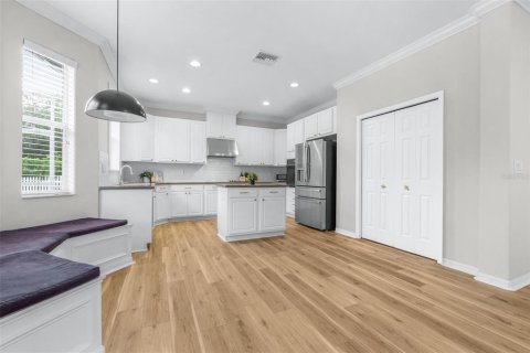 Casa en venta en Wesley Chapel, Florida, 5 dormitorios, 267.47 m2 № 2384080 - foto 11