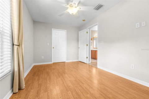 Casa en venta en Wesley Chapel, Florida, 5 dormitorios, 267.47 m2 № 2384080 - foto 15