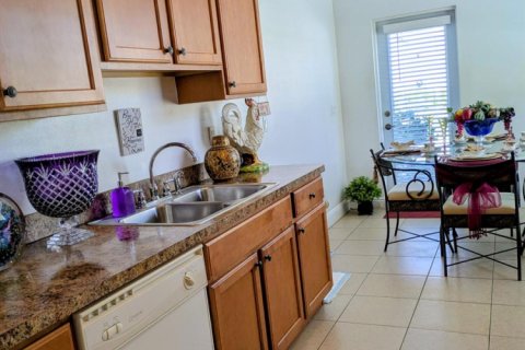 Touwnhouse à vendre à Port St. Lucie, Floride: 3 chambres, 125.42 m2 № 2251226 - photo 5
