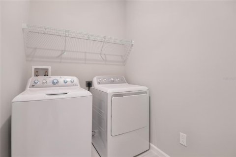 Casa en venta en DeLand, Florida, 4 dormitorios, 194.17 m2 № 2139978 - foto 17