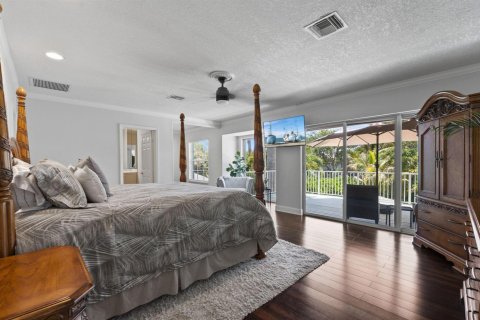 House in Stuart, Florida 4 bedrooms, 268.86 sq.m. № 2187161 - photo 12