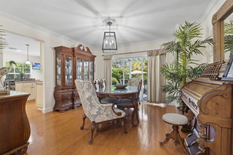 House in Stuart, Florida 4 bedrooms, 268.86 sq.m. № 2187161 - photo 10