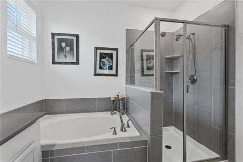 Casa en venta en Davenport, Florida, 4 dormitorios, 188.78 m2 № 1918227 - foto 22