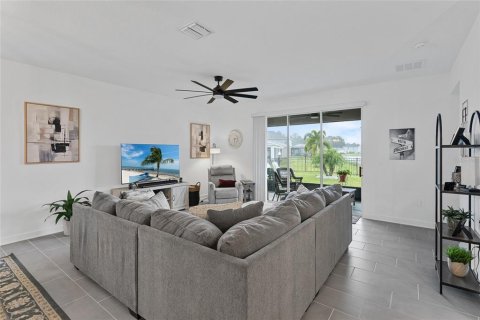 Casa en venta en Davenport, Florida, 4 dormitorios, 188.78 m2 № 1918227 - foto 10