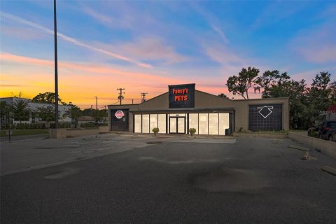 Immobilier commercial à vendre à Crystal River, Floride: 658.68 m2 № 1908005 - photo 1
